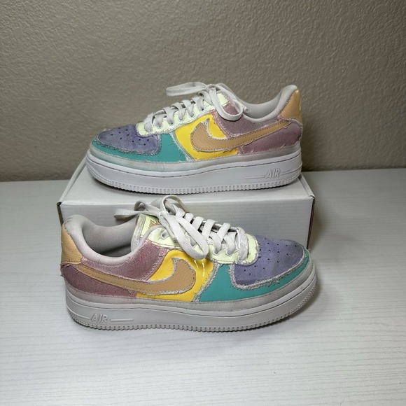 Nike Women's Size 6.5  Air Force 1 Low Tear Away Pastel Reveal Shoe Casual Trend - Picture 1 of 12